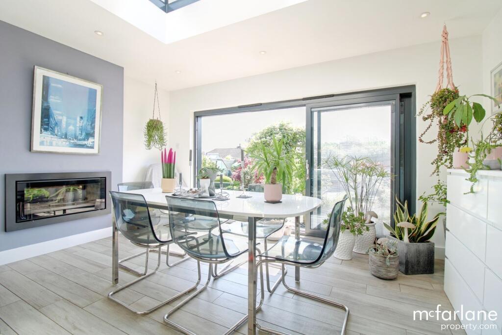 Open Plan Kitchen &amp; Dining