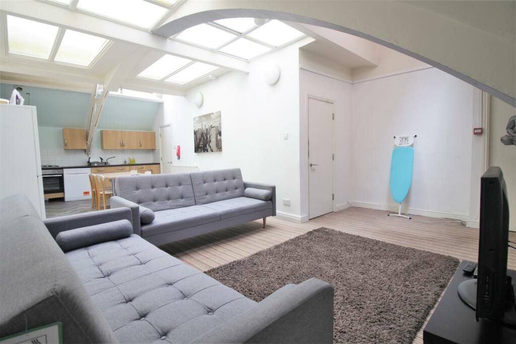 Student-housing-living room 4.JPG