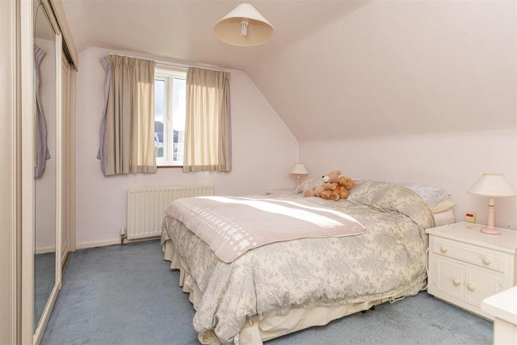 Bramleys Estate Agents - Beagle Avenue - Beaumont 