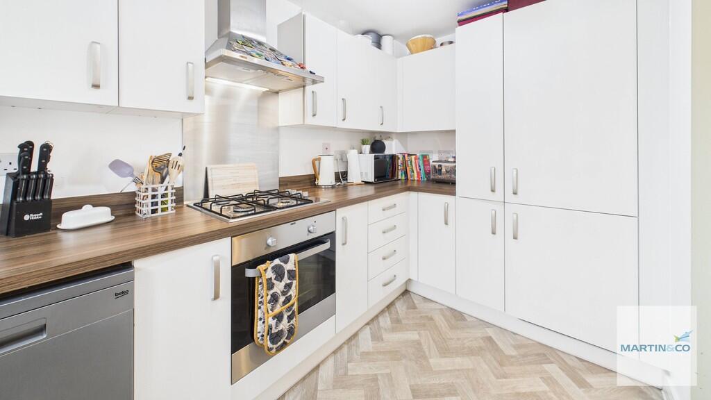 CAM03663G0-PR0216...