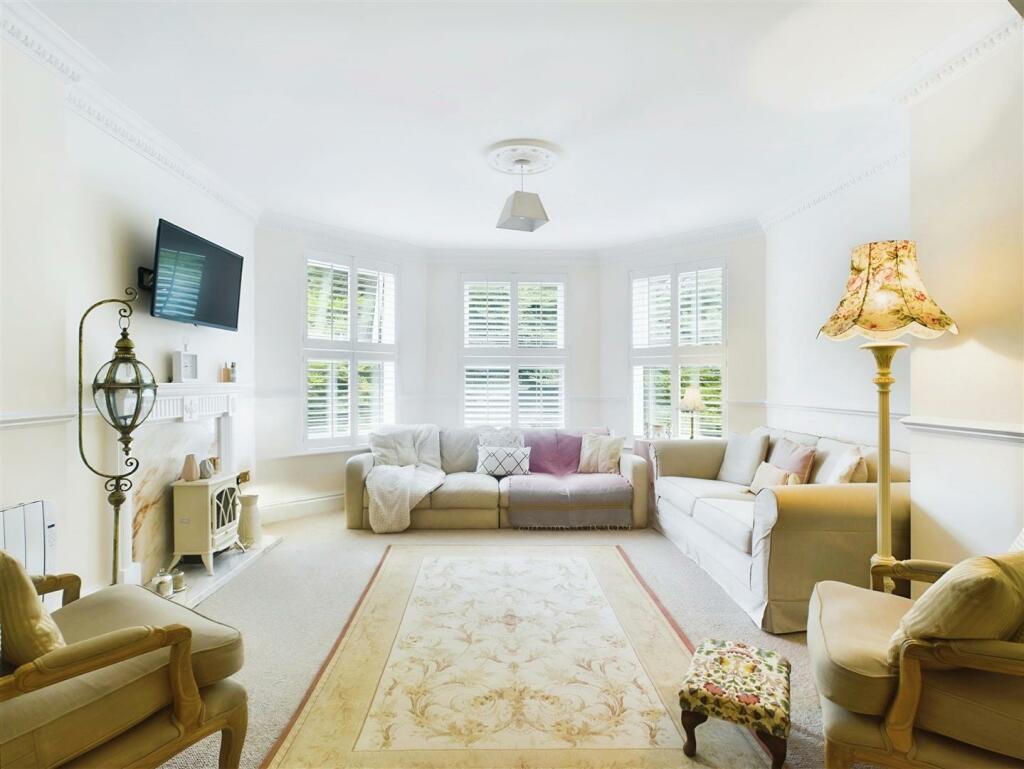 editedimage-8928f683-f710-4718-bbe1-b5275dc7d140 2