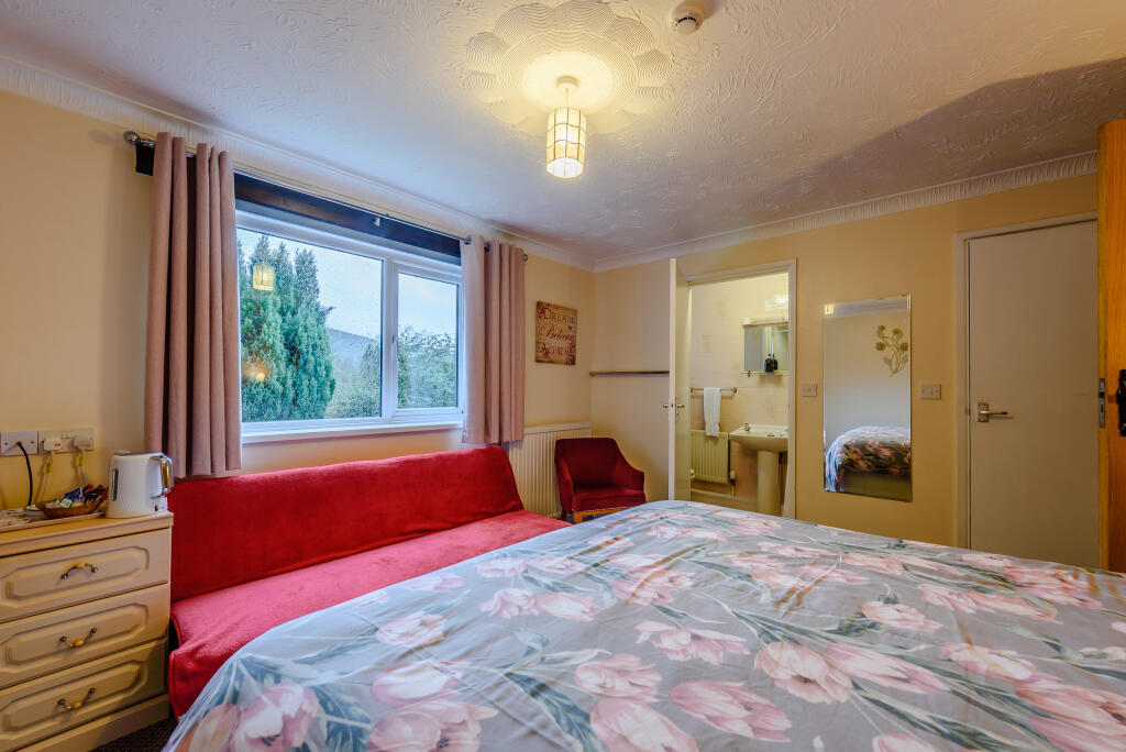 8529859-Interior09