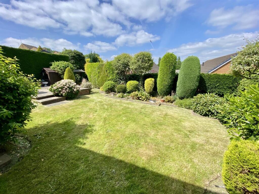 Bramleys Estate Agents - Hopton Lane - Mirfield (1