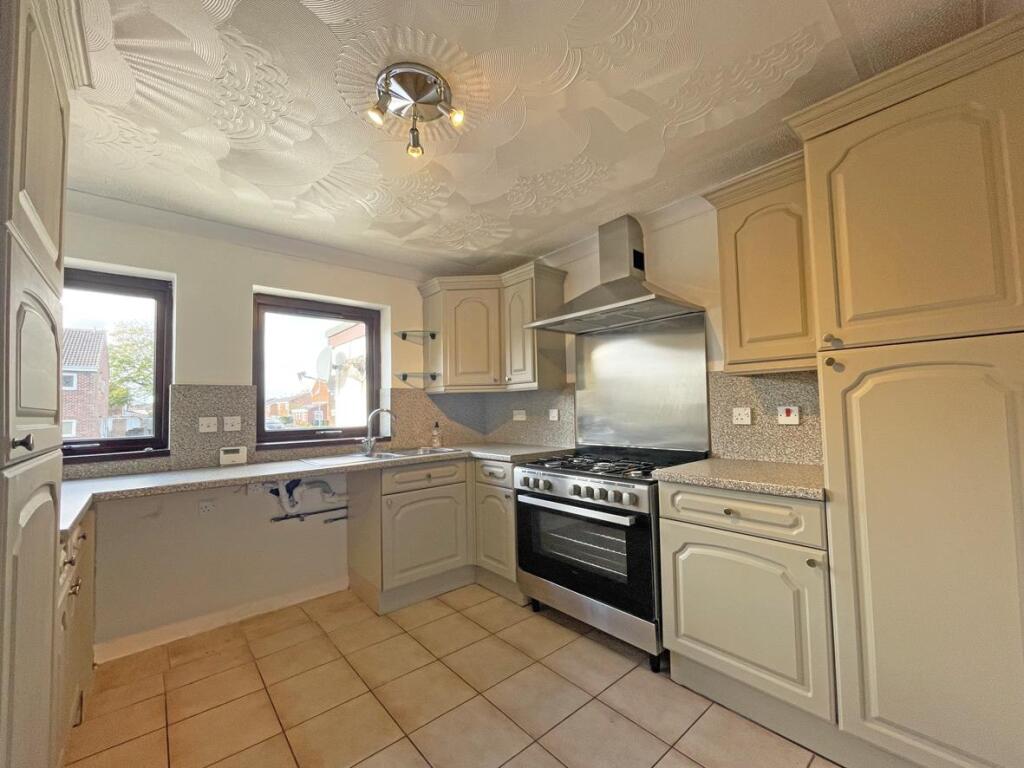 Wentwood Gardens 59 - Kitchen...jpg