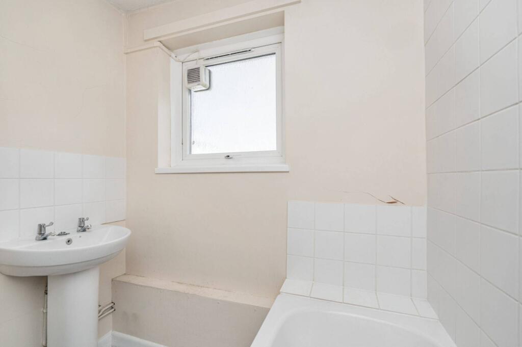 101 Aysgarth, Bracknell, Berkshire, RG12 8SF