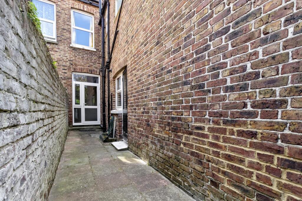 Shakespere Road, 55-014.JPG