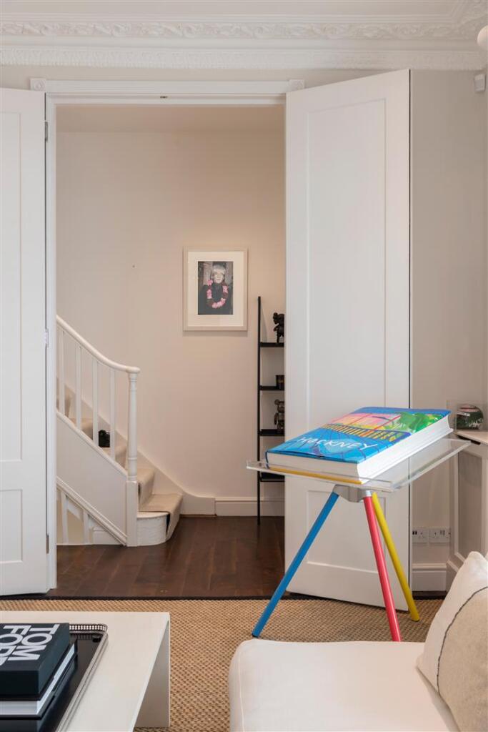 37 Lower Belgrave Street Hi-34.jpg