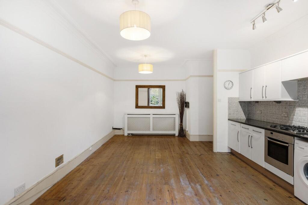 Reception/Kitchen