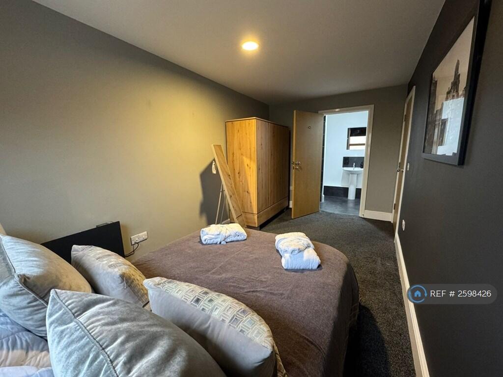 Double Bedroom
