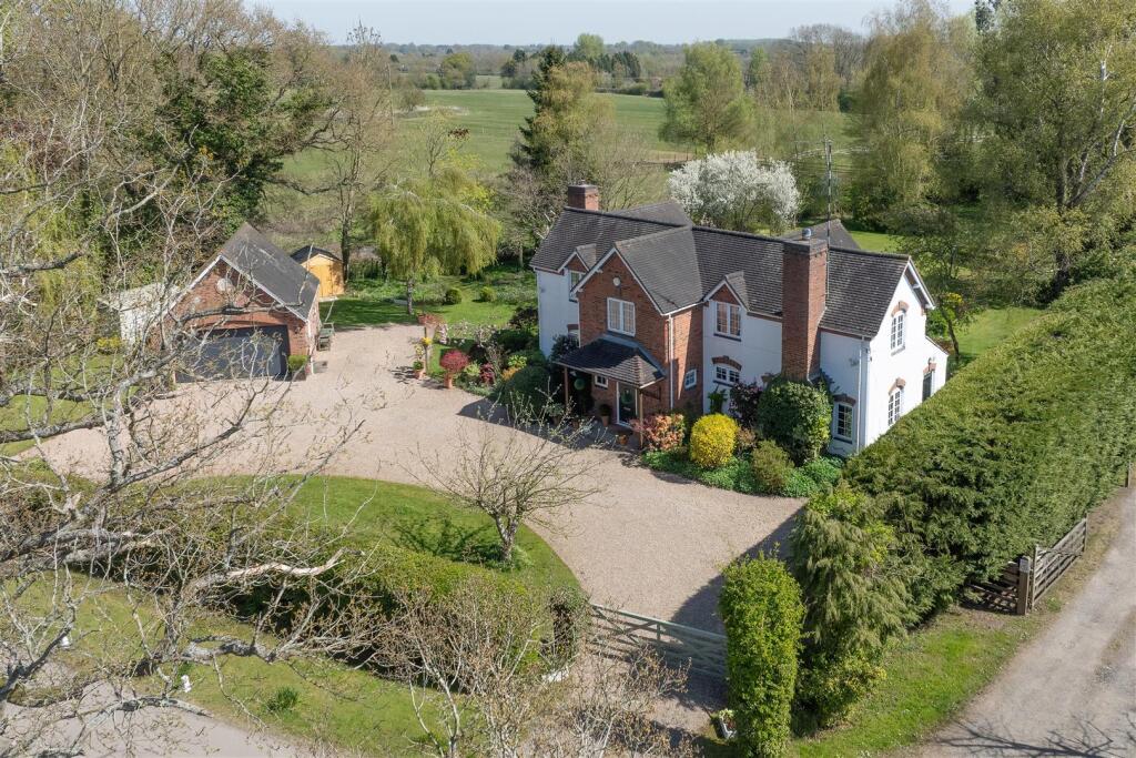 LittleManor06A.jpg
