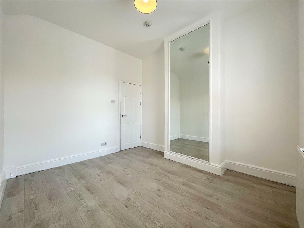 Bedroom 4 Aspect 3