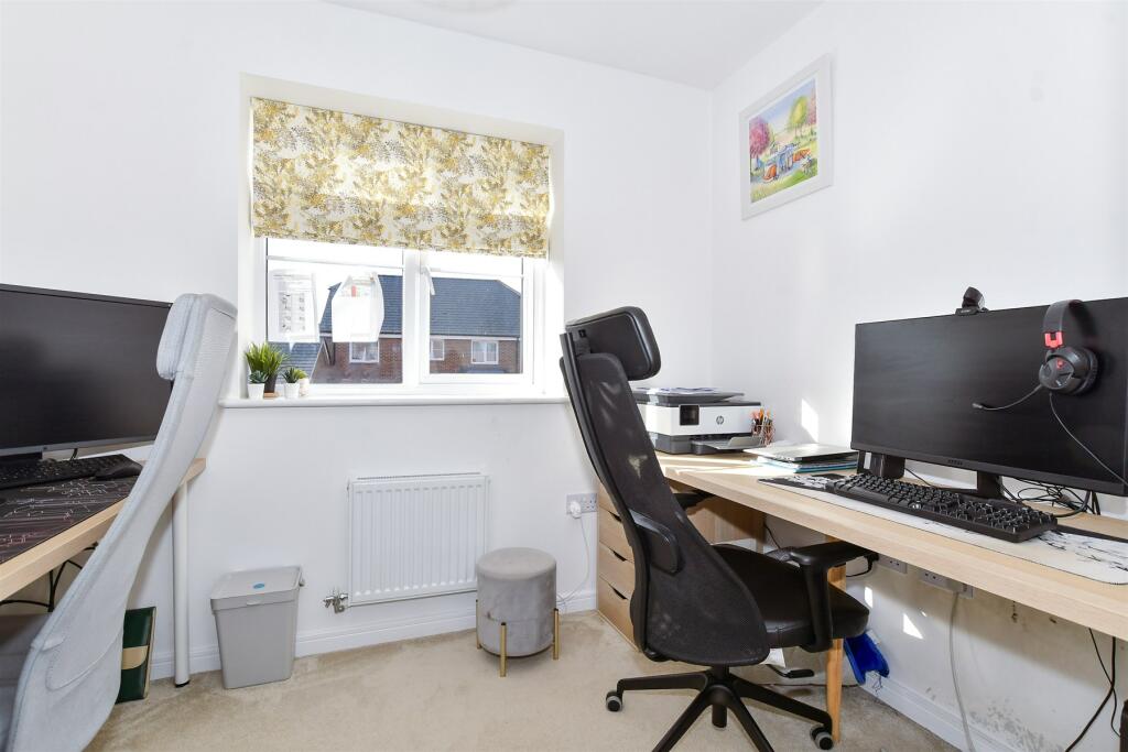 Bedroom 4/Study