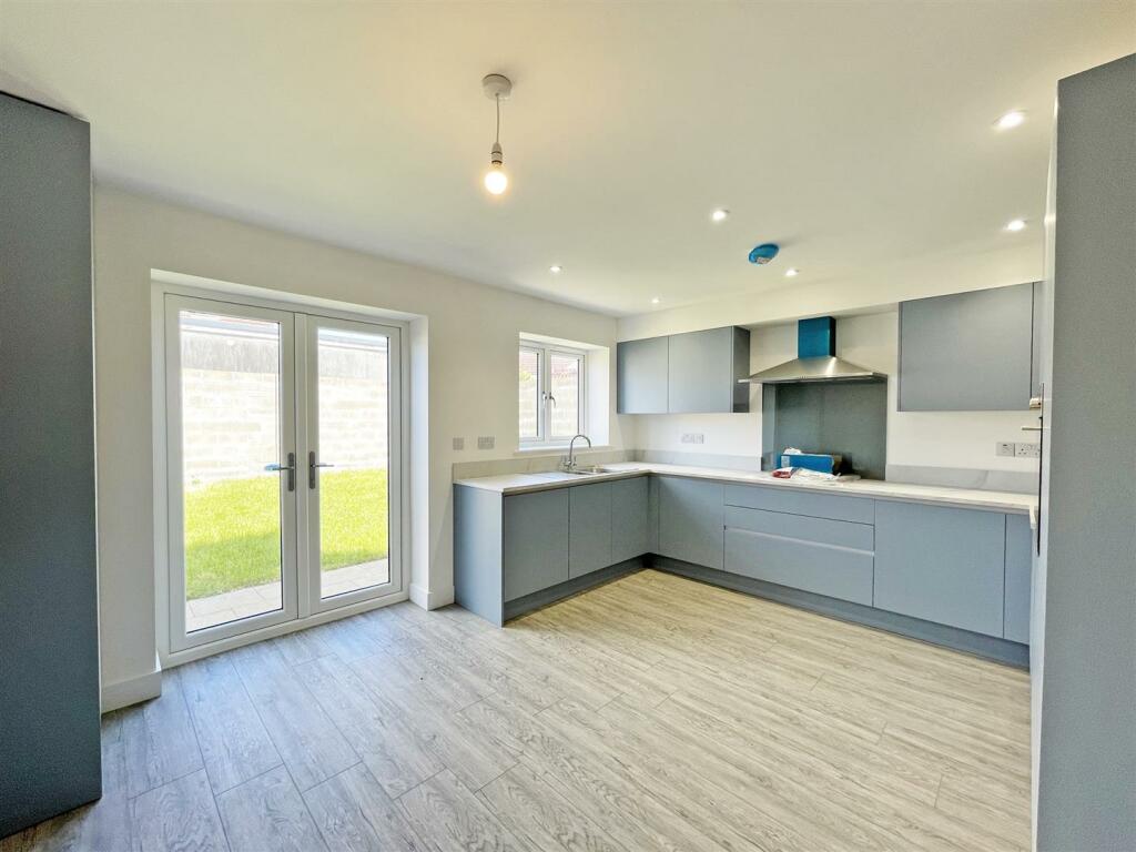 Sound View 7 - Kitchen 2.jpg