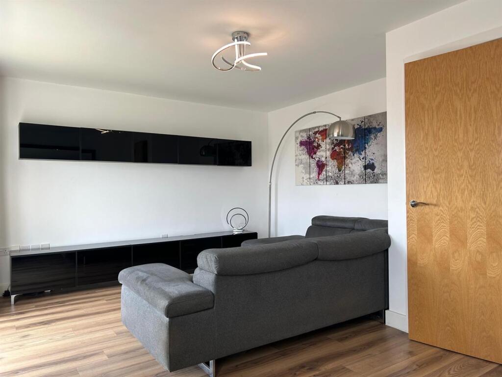 Living Room: