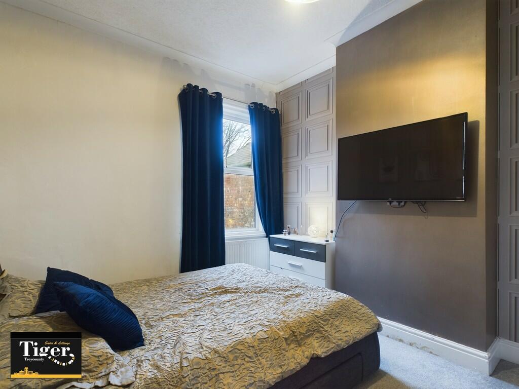 CAM02176G0-PR0176...