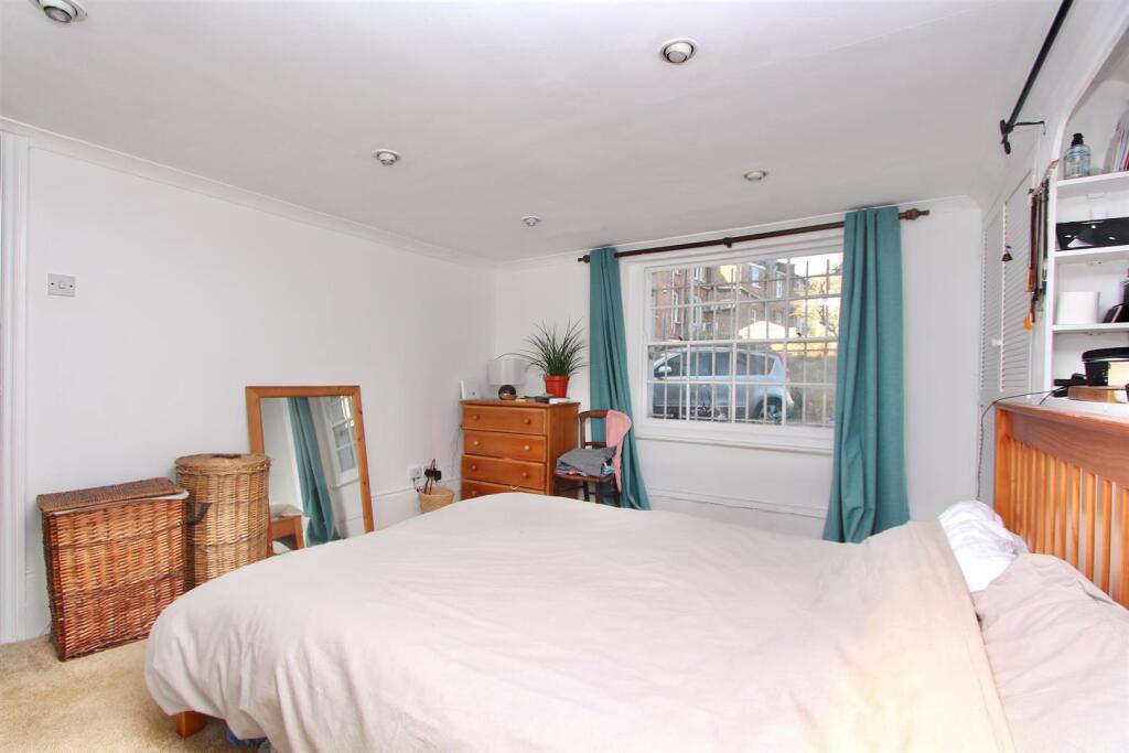 Stamford Grove West, N16