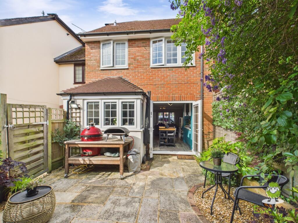 CAM03778G0-PR0225-STILL005