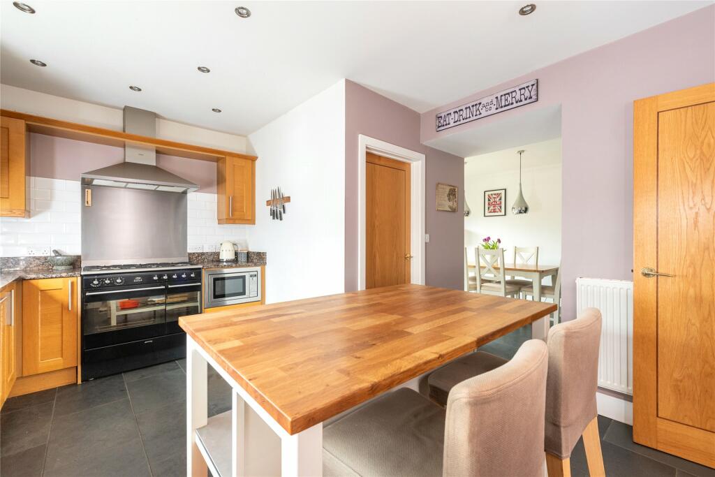Kitchen/Dining