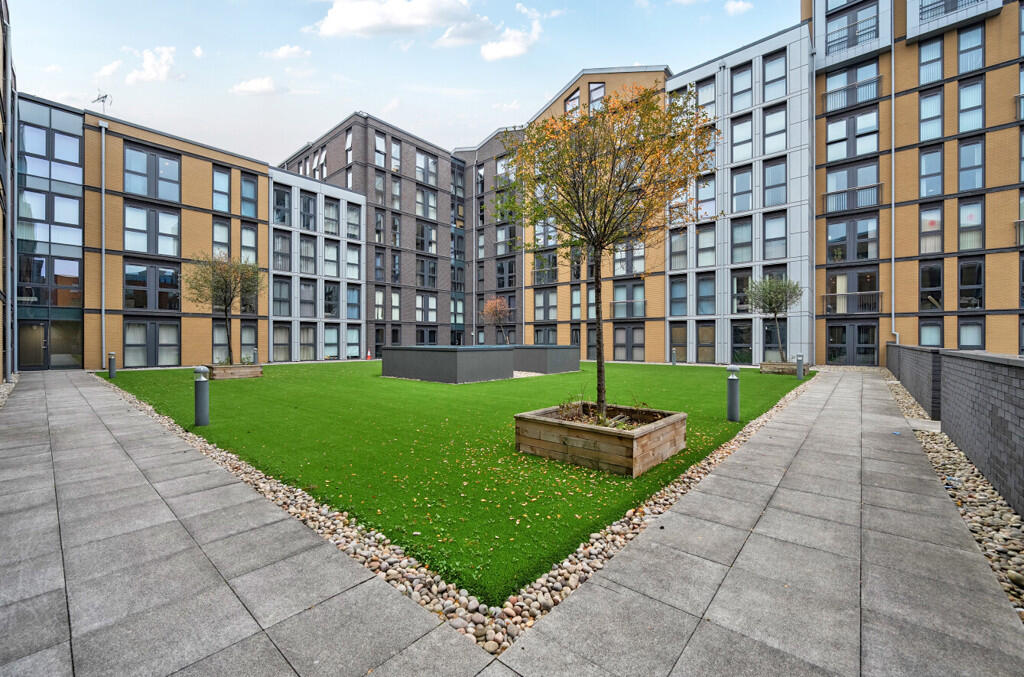 1366050-10-68ef6b...