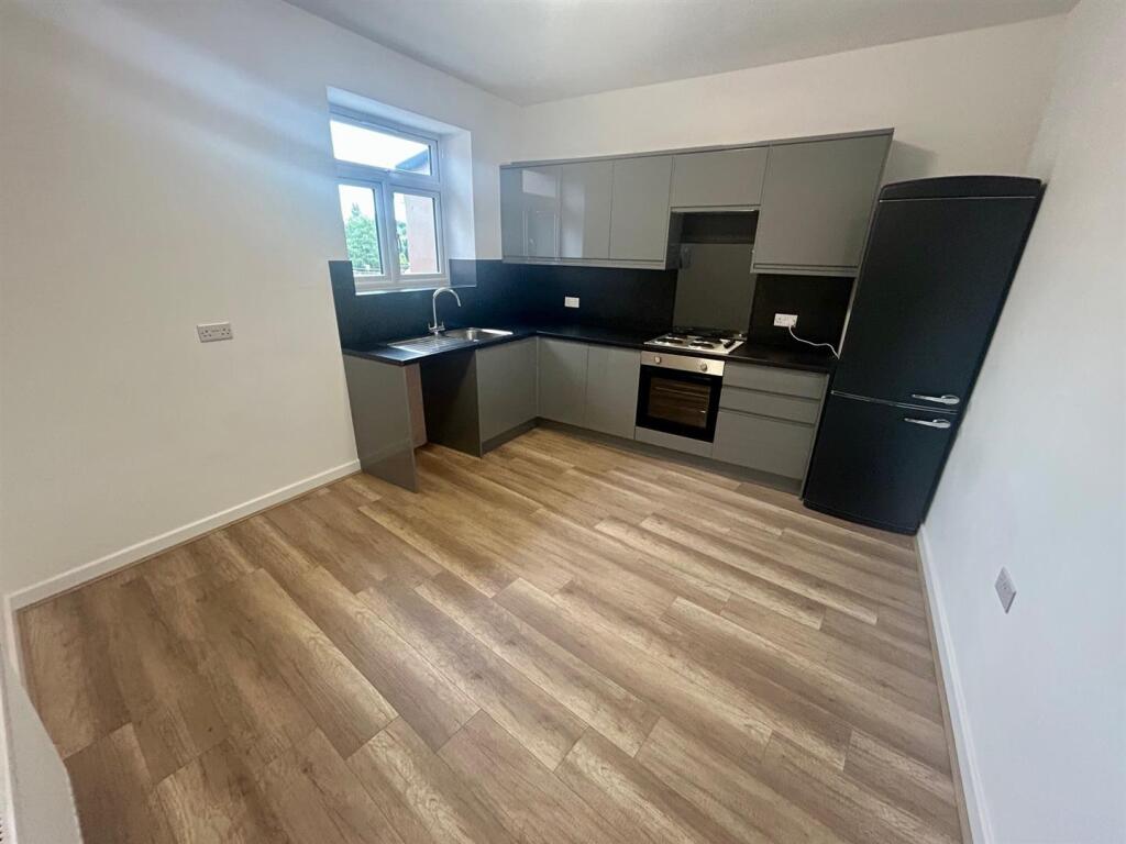 Kitchen - Copy.jpg