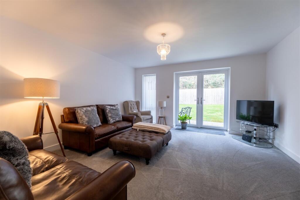 31 Mara Drive-004.jpg