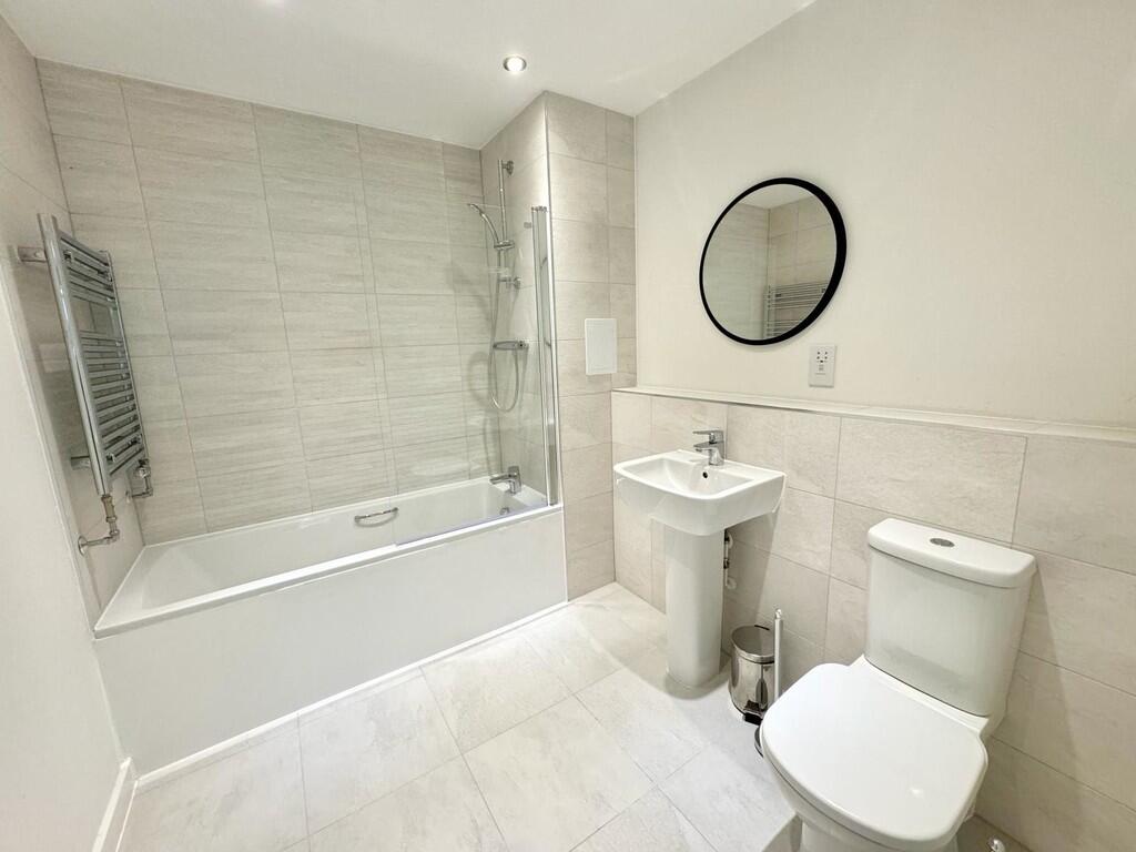 14d3aa5f-5cdd-437...