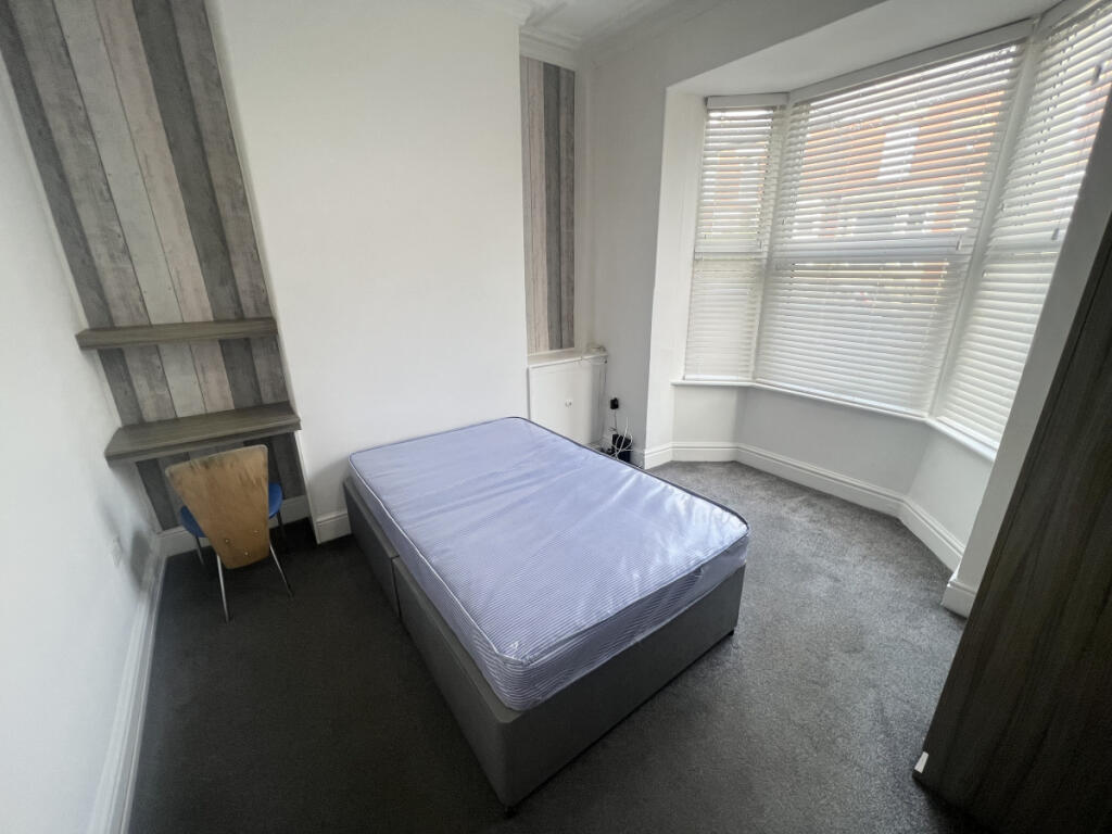 13 Brackenbury Road