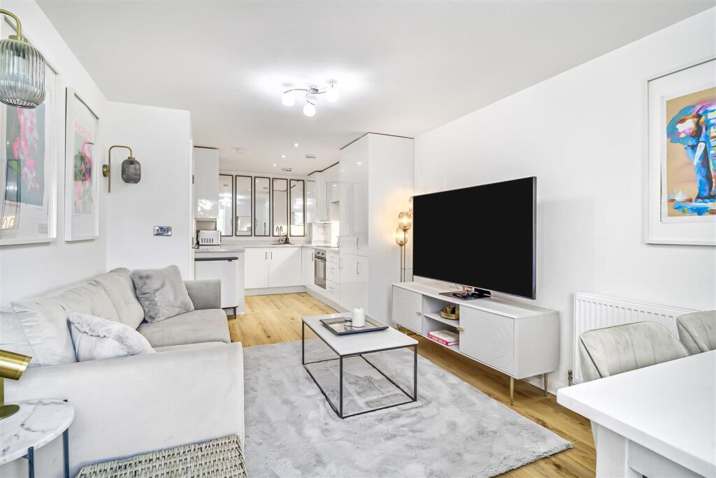 Owens Court, Richmond, TW9