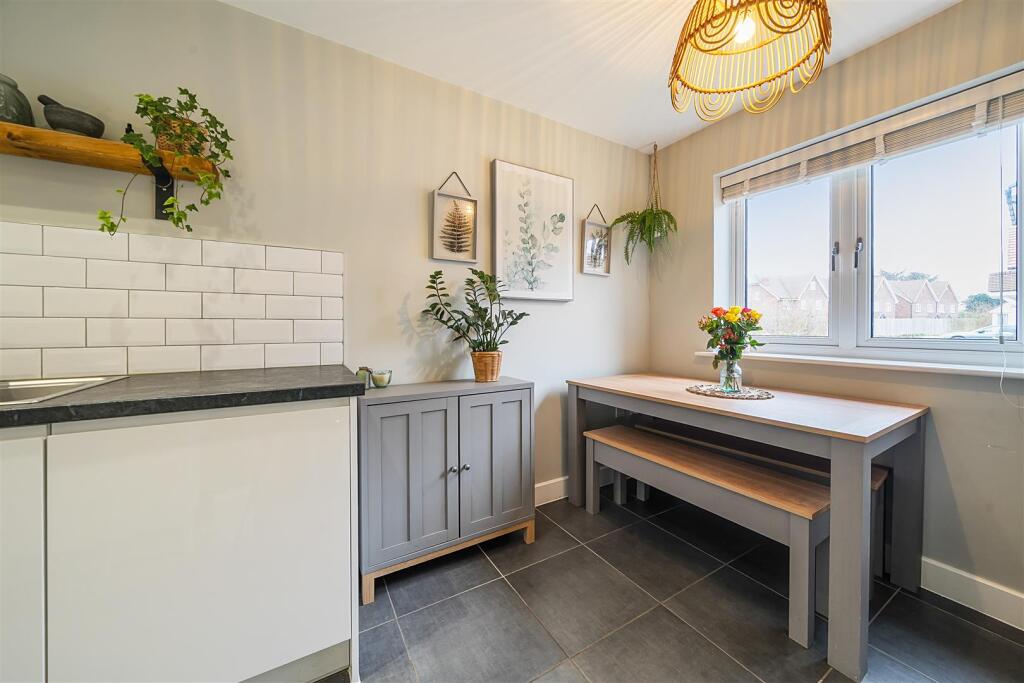 Kitchen/Breakfast Room
