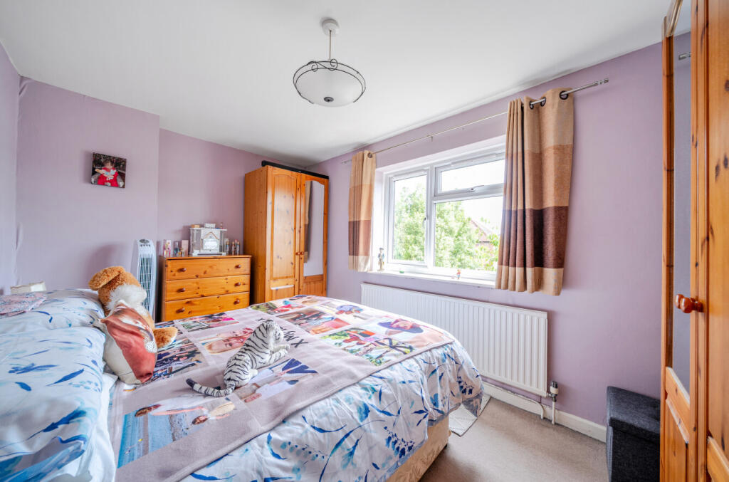 1316479-12-685c0e...