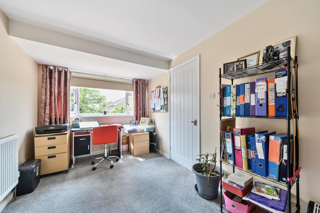 129582312682b4d5c0db46arw