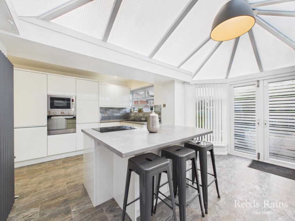 Kitchen/Conservatory