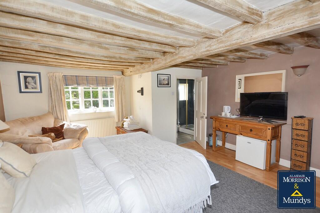 Bedroom 2(2)