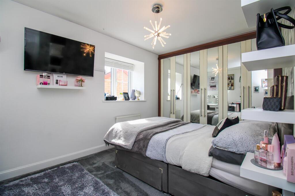 BEDROOM TWO