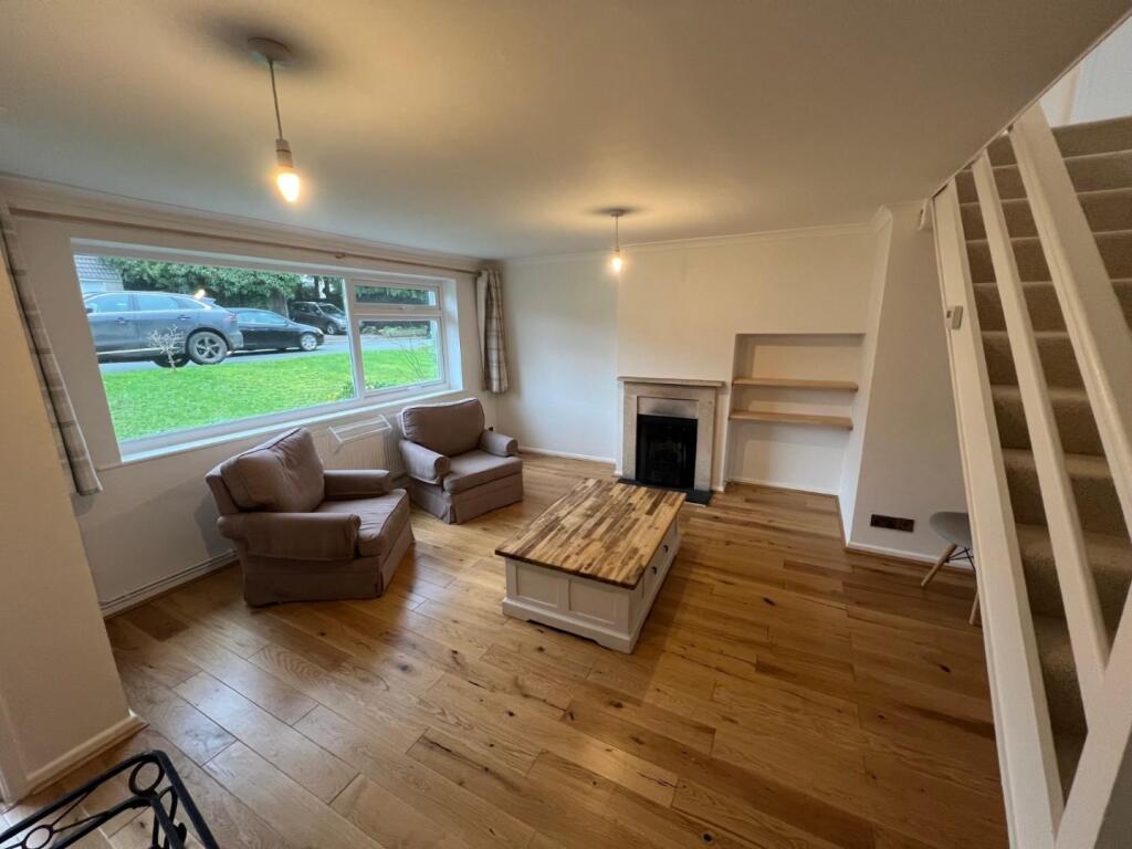 3 Churchhill Way - Lounge.JPG