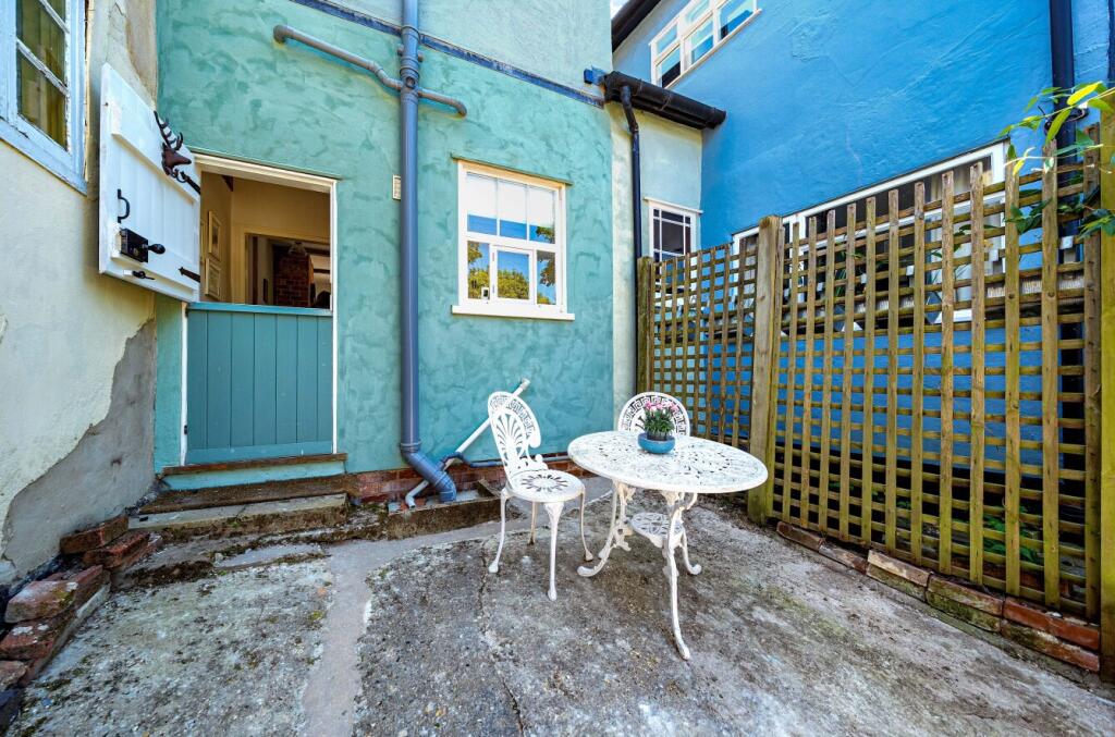 1285906-9-682484d...