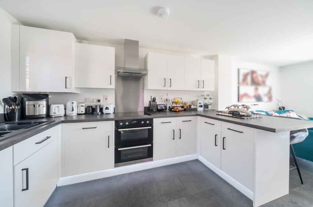 1315302-12-686d44...