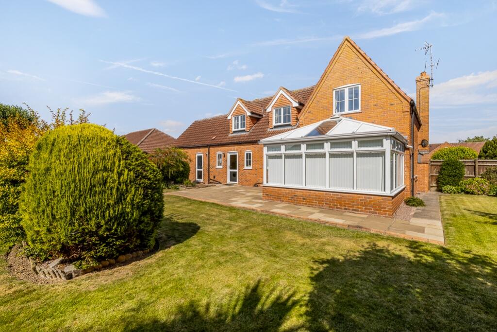 18 Mulberry Way (Spalding)-11