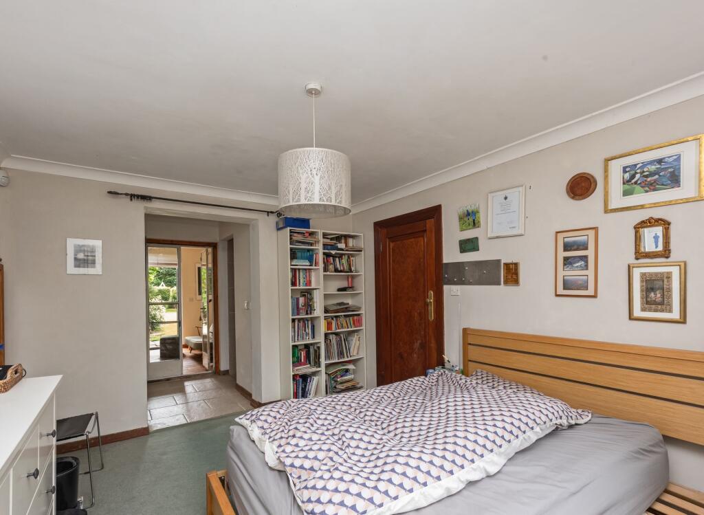 Downstairs Guest Suite