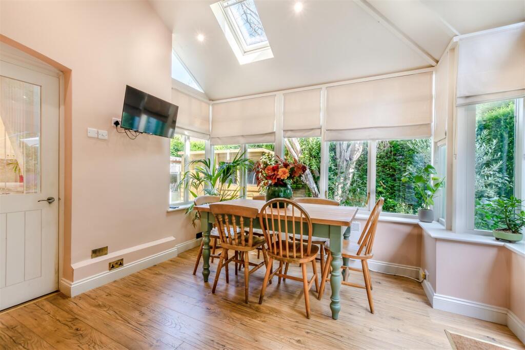 Dining Room/Conservatory