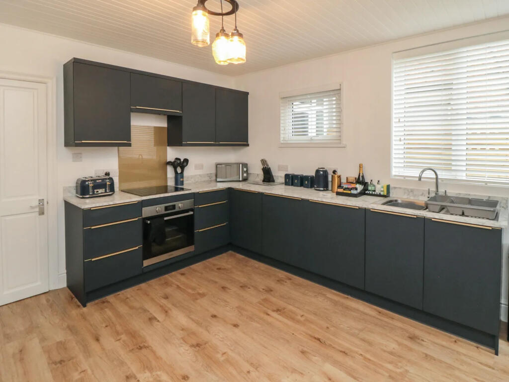 sc_1698304548_1096094_8