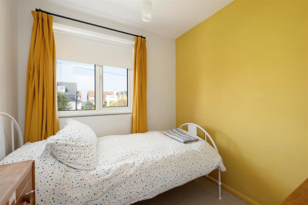 Island Wall, Whitstable