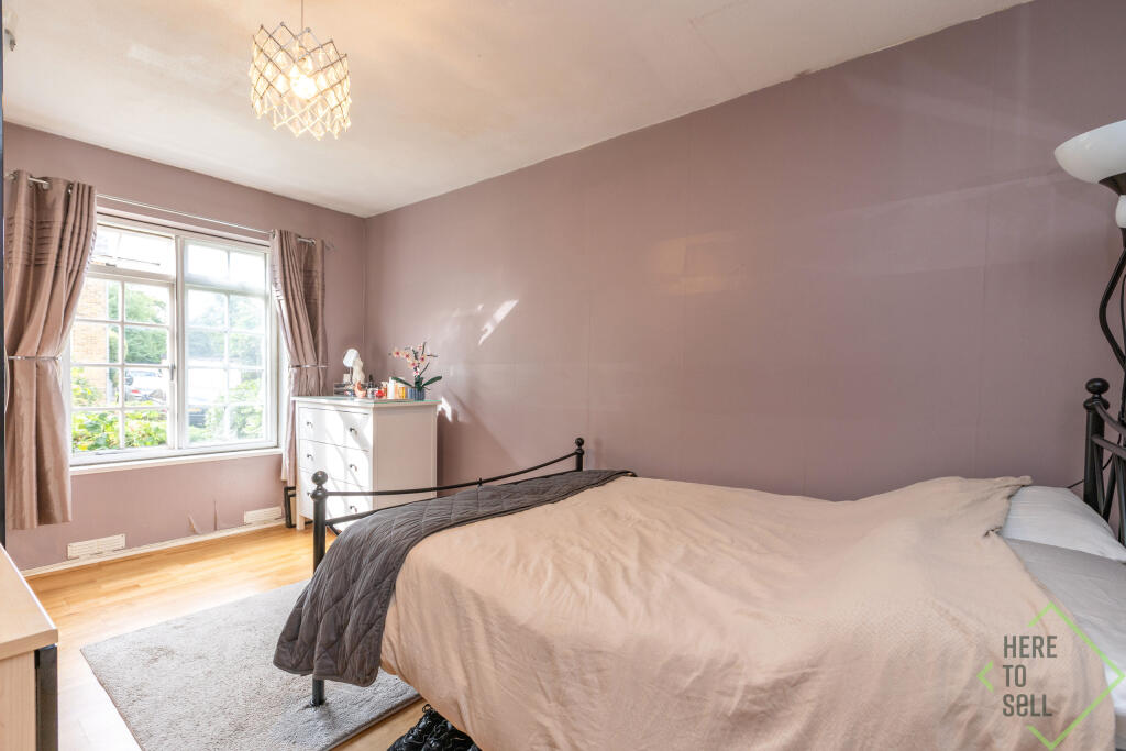 20 Crofton Way, Enfield, EN2 8HS-2