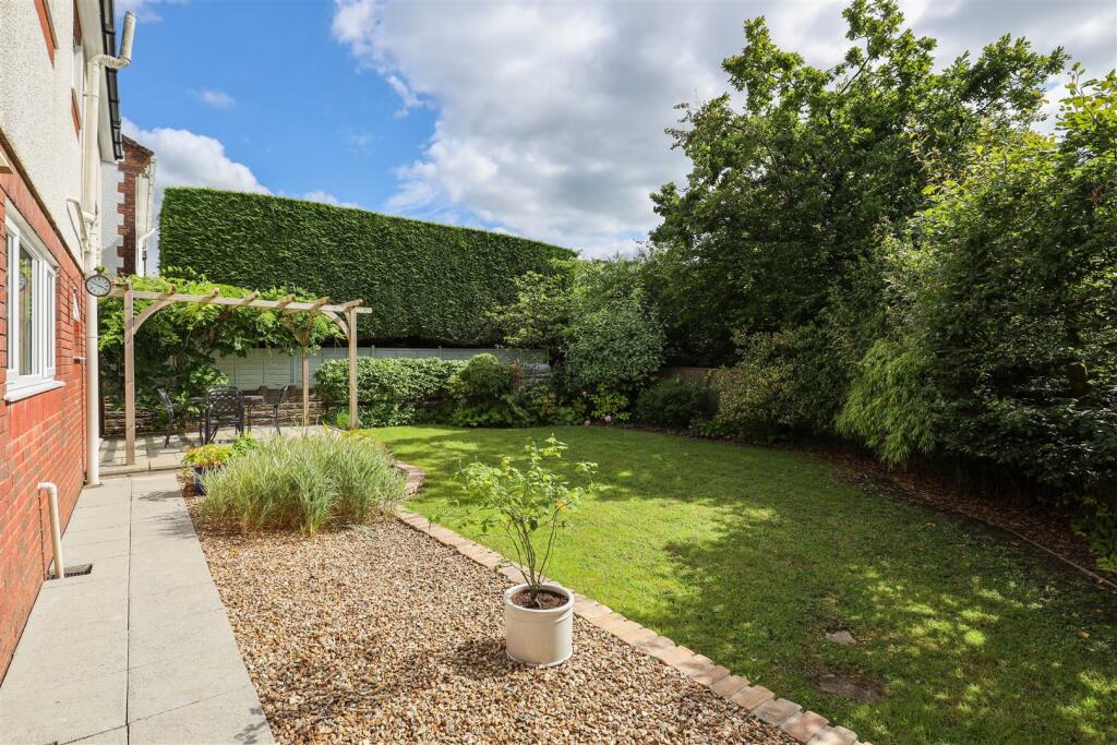 Garden 1.jpg