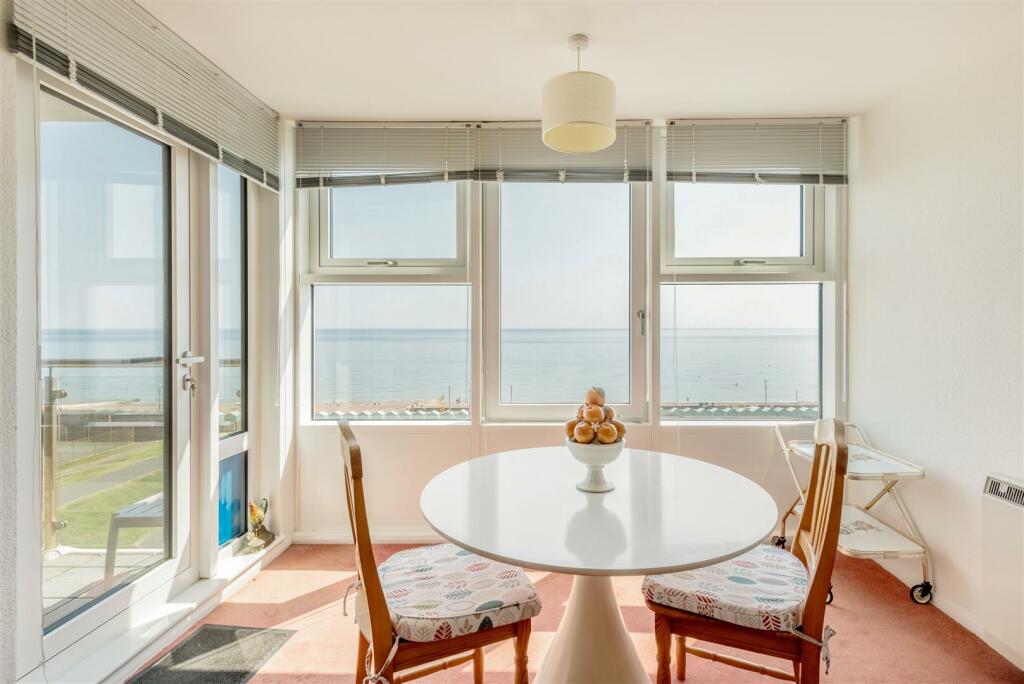 41 Channings, Hove-5.jpg