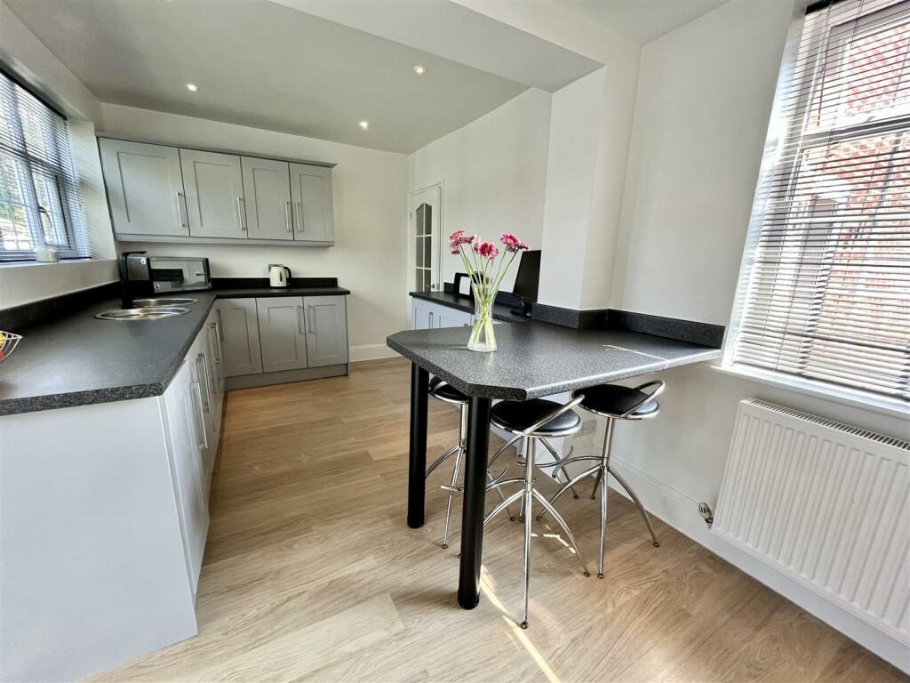 Dining Kitchen