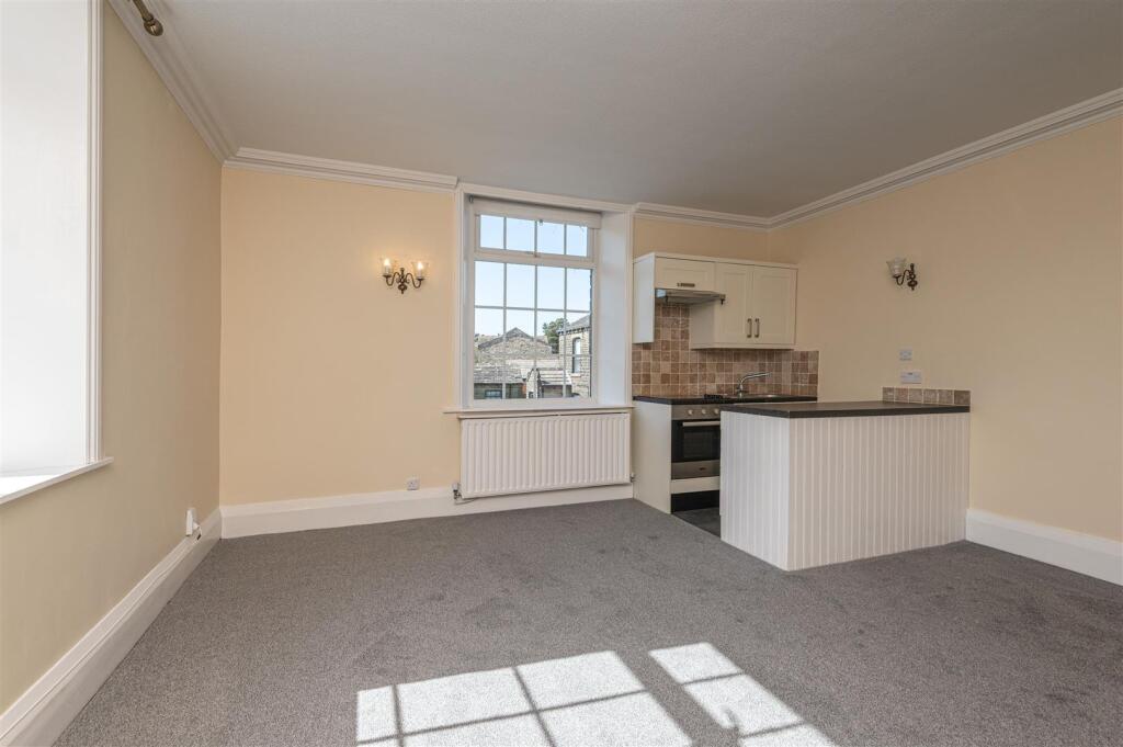 Lounge/Kitchen