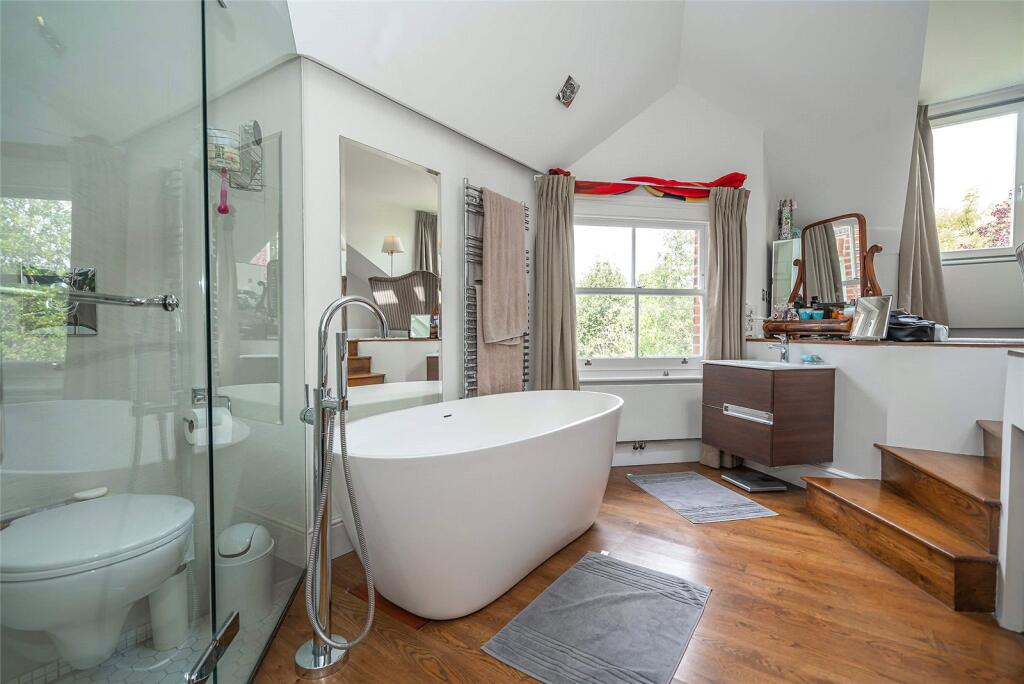 Bedroom 5 En-Suite B