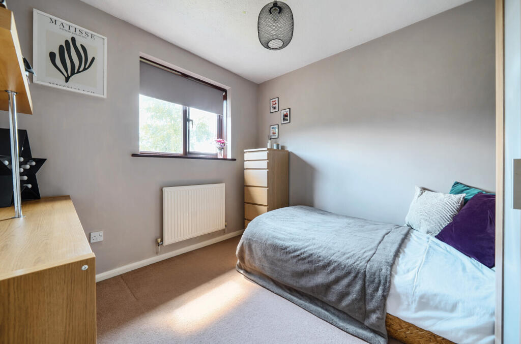 1331206-5-688a0d0...