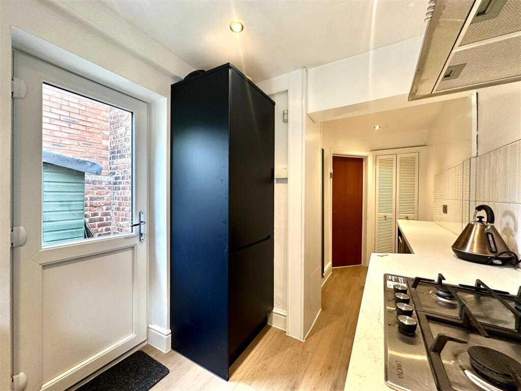 Breakfast Kitchen Aspect 3